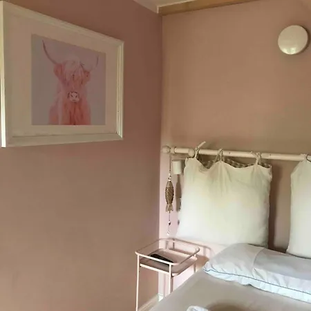 Tatil Evi Reethuus With Fireplace And Sauna