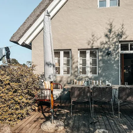 Reethuus With Fireplace And Sauna Дом отдыха *